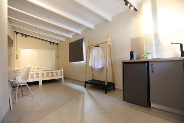 Manthos Beachfront Apartments Laganas Chambre photo